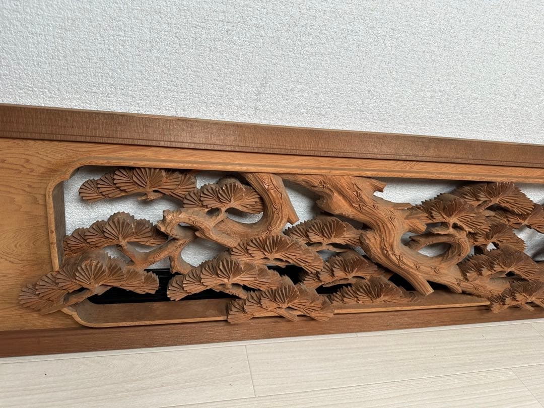 富山 欄間 彫刻 縁起物 松 鷹 松ぼっくり 重厚 堅牢 二枚一組 ※i4※