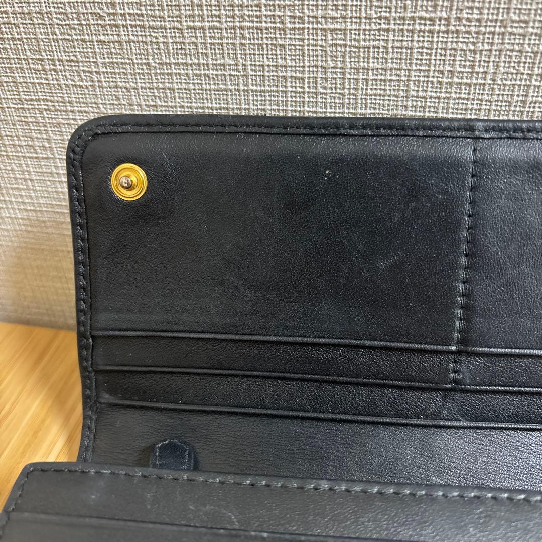 PRADA キルティング ブラック長財布