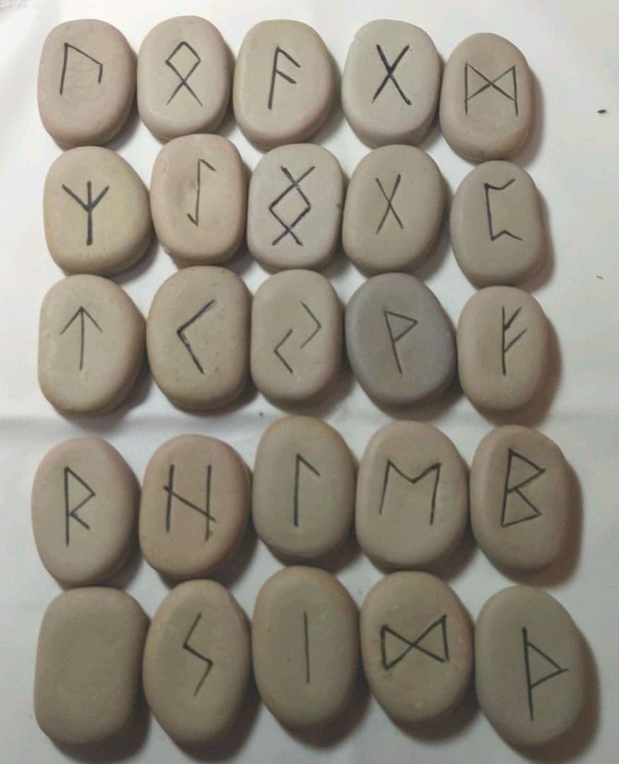 ☯予約されました☯ルーンの書 大いなる自己とのチャネリング・ツール