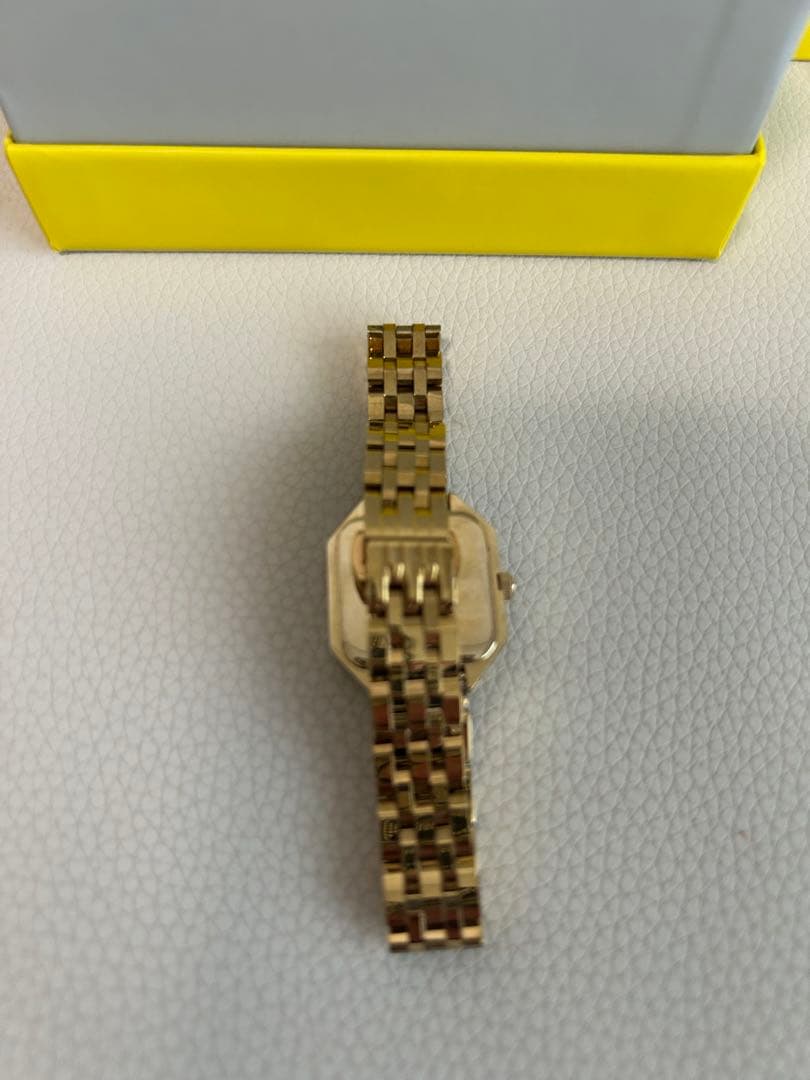 ルクレア　LCREA 腕時計　ソーラー