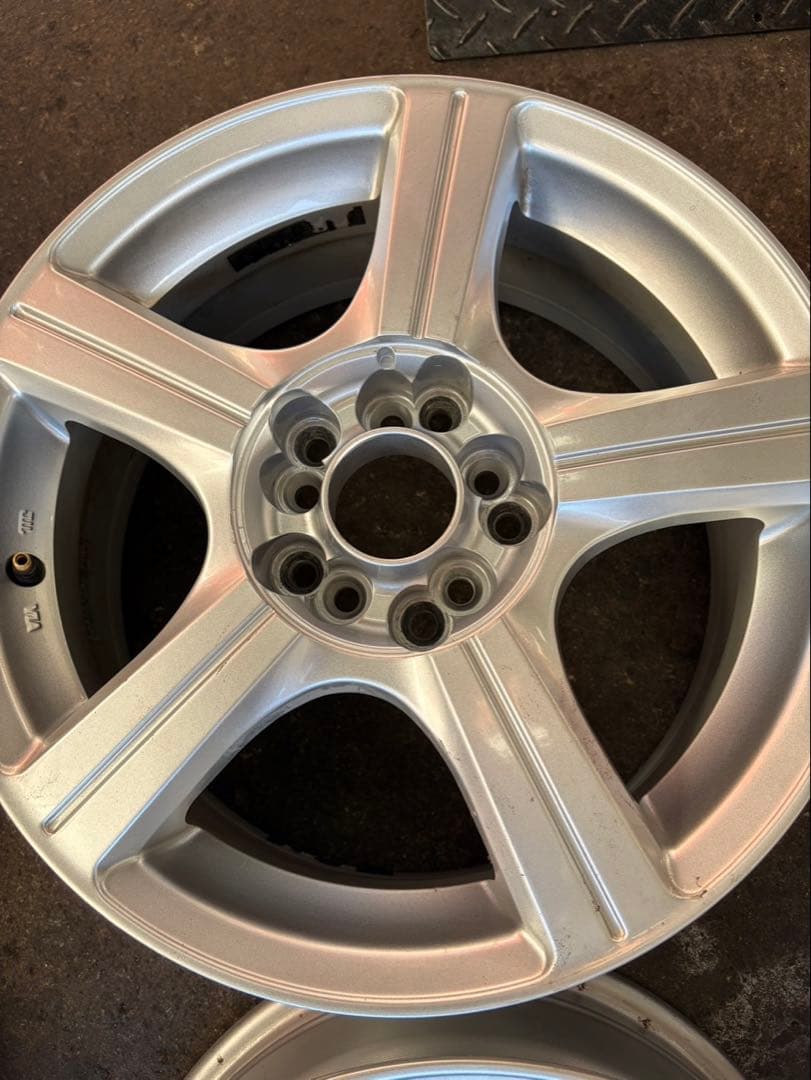 アルミマルチホイール16インチ