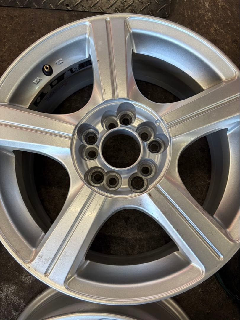 アルミマルチホイール16インチ