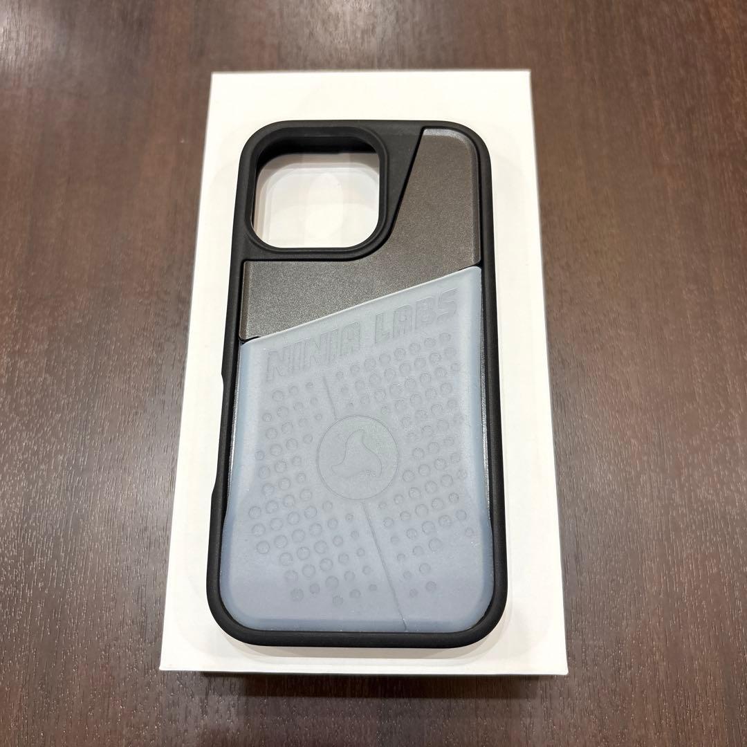 Ninja Labs iPhone 16 フレックスポーチ ブラック