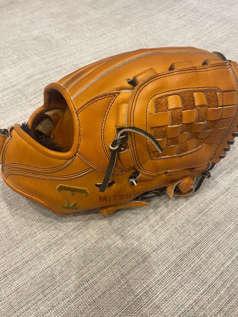 ミツワタイガー　軟式グローブ
