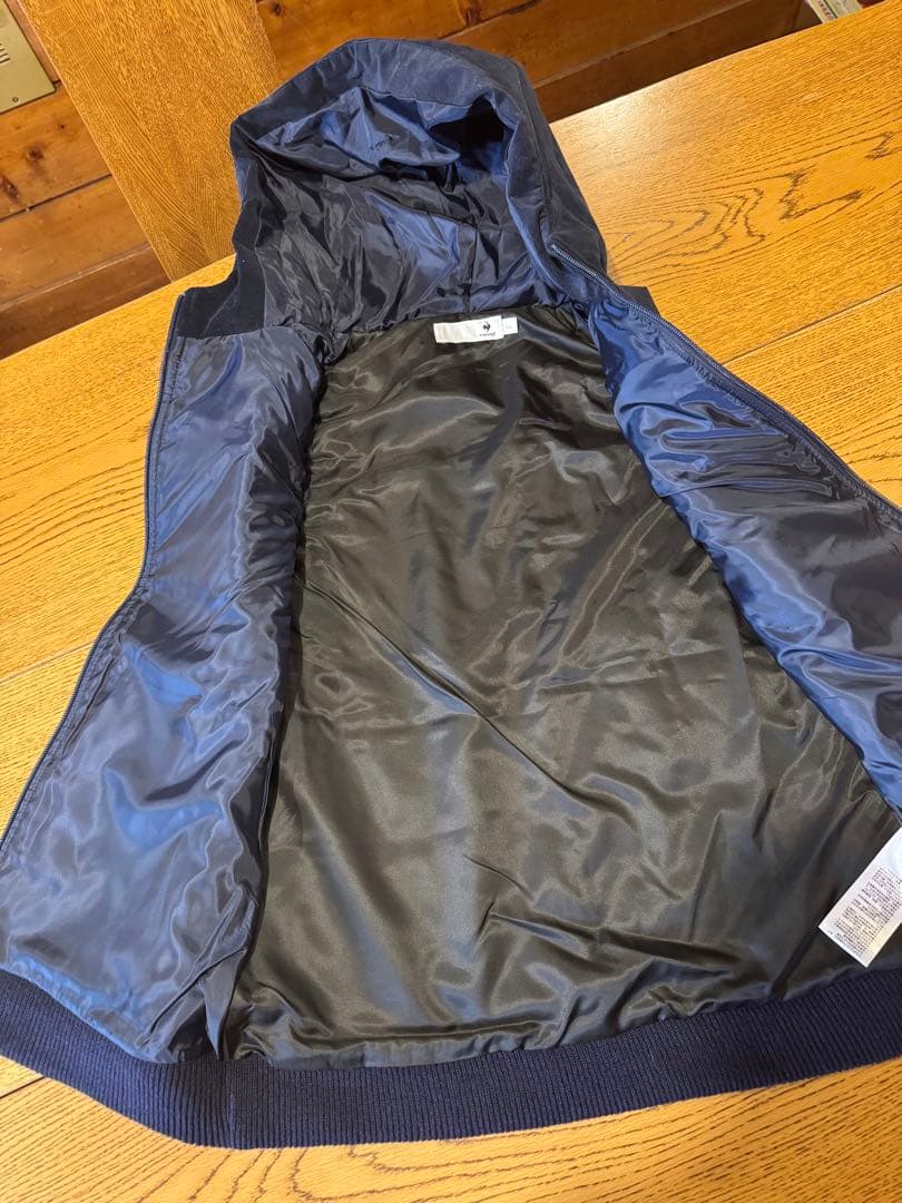 LE COQ SPORTIF フード付きベスト（保温）