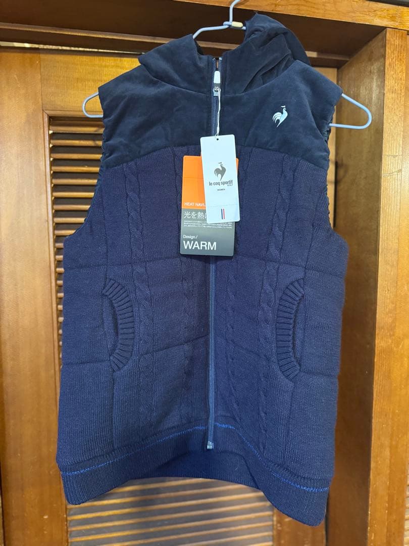 LE COQ SPORTIF フード付きベスト（保温）