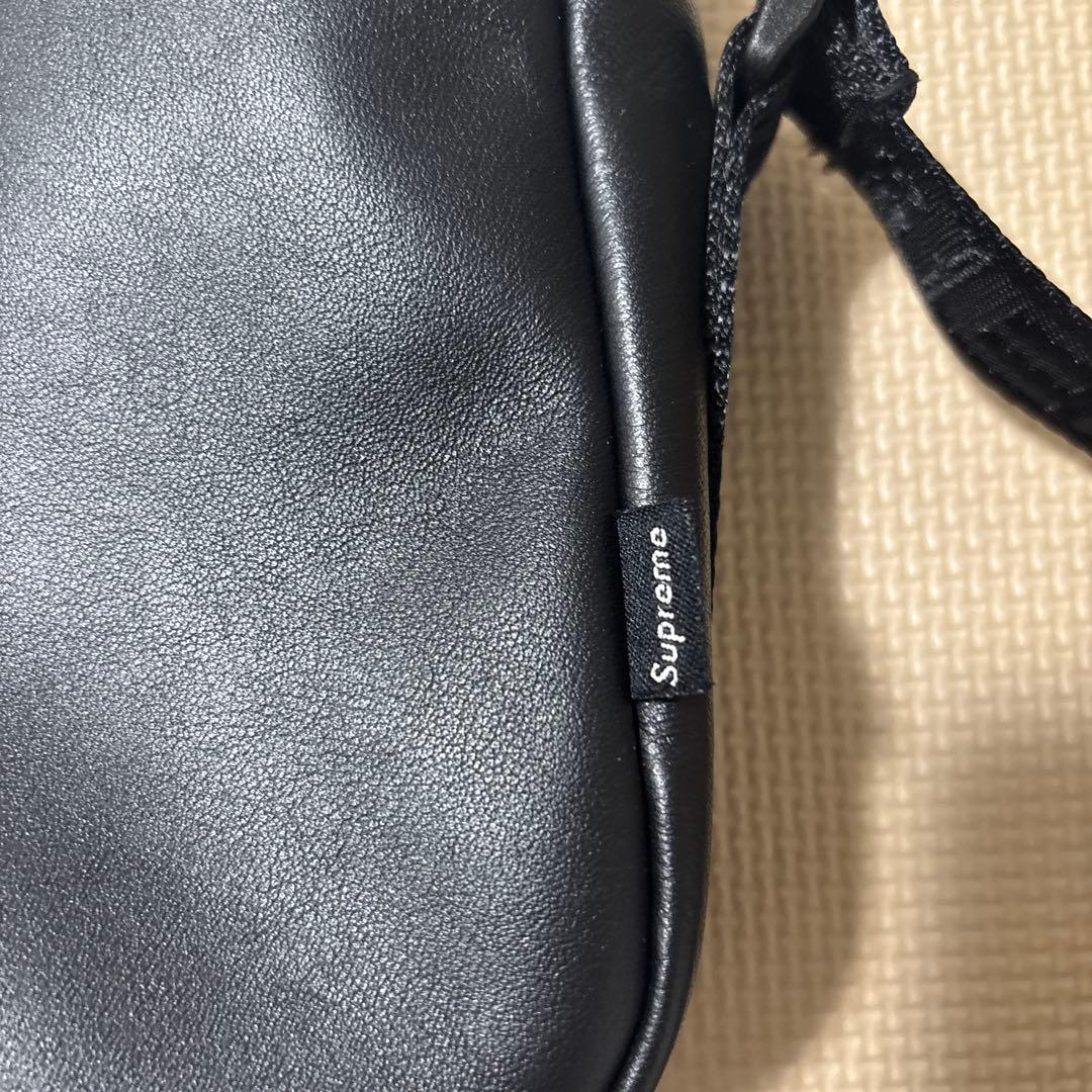 バッグ Supreme Leather Shoulder Bag