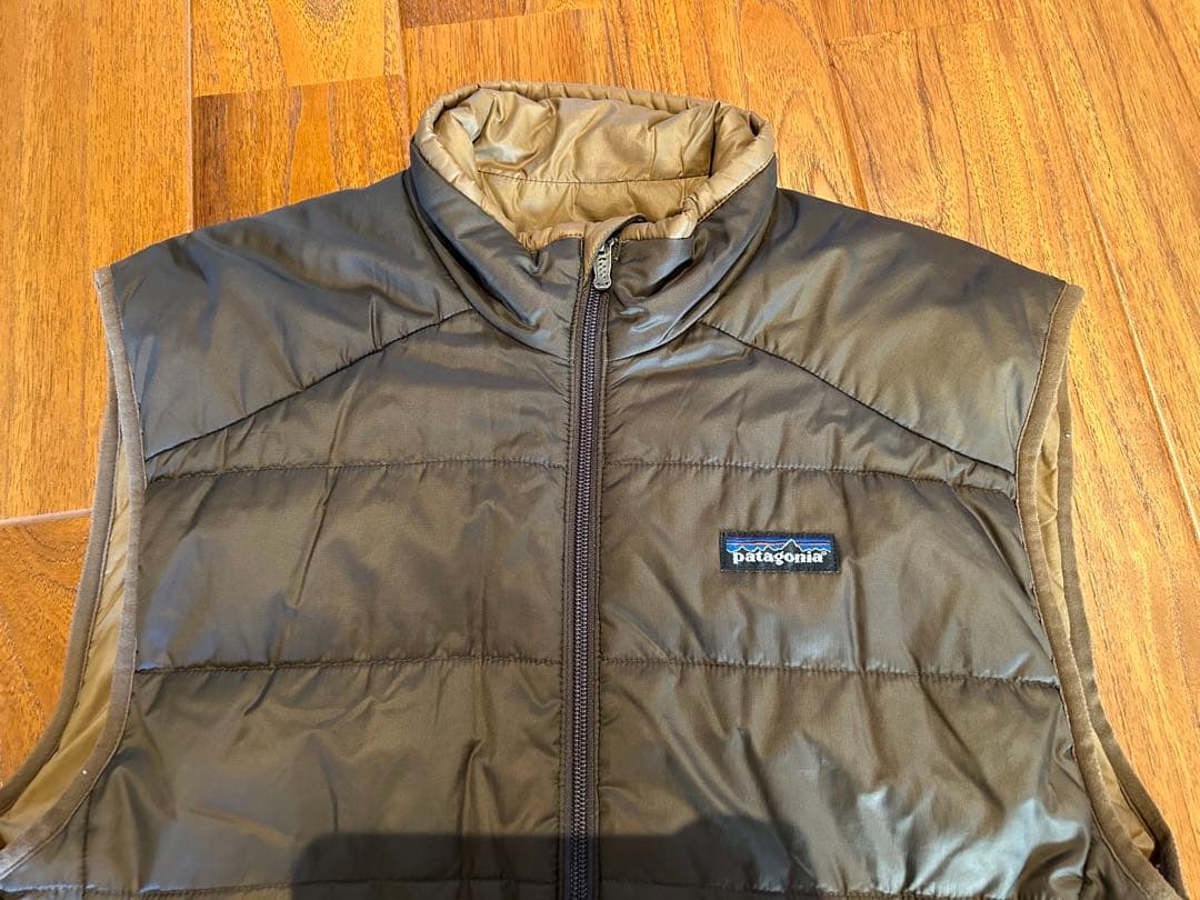 Patagonia ライトダウンベスト オリーブグリーン