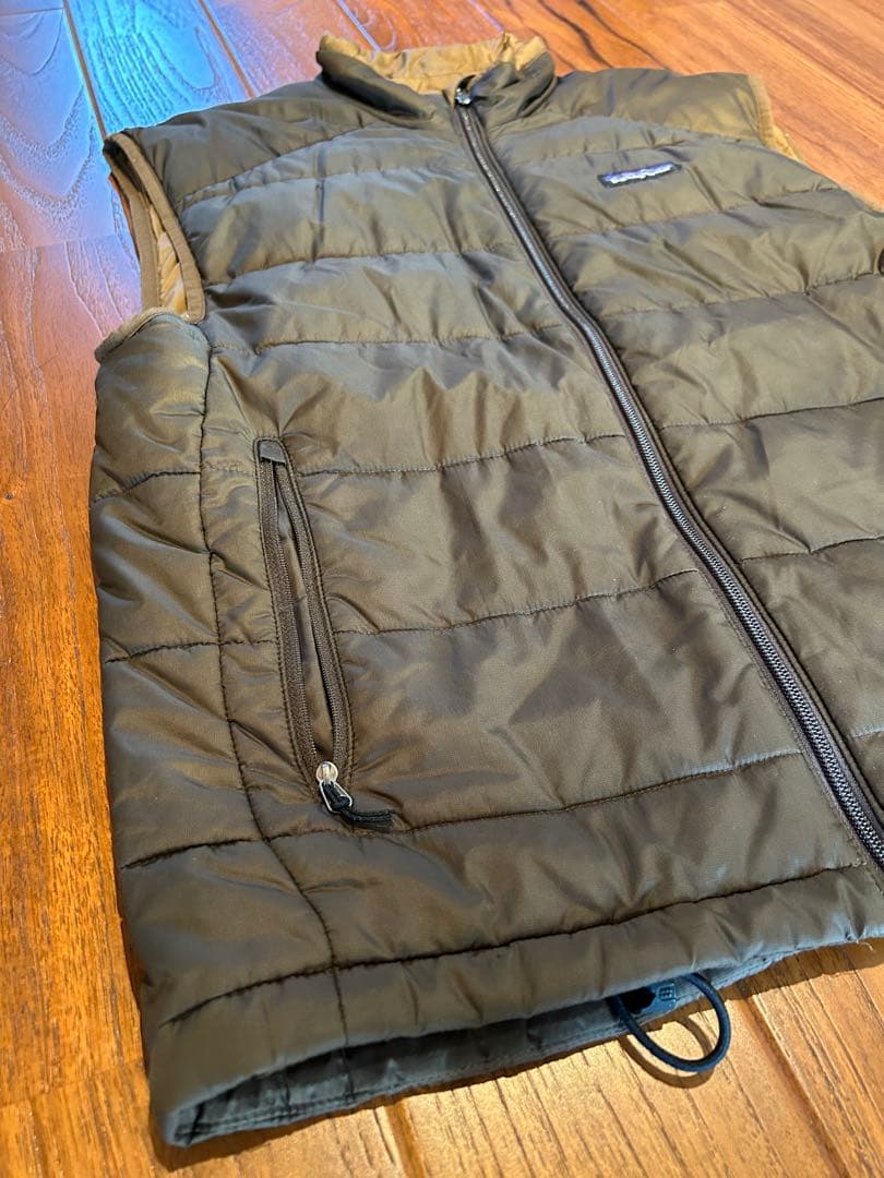 Patagonia ライトダウンベスト オリーブグリーン