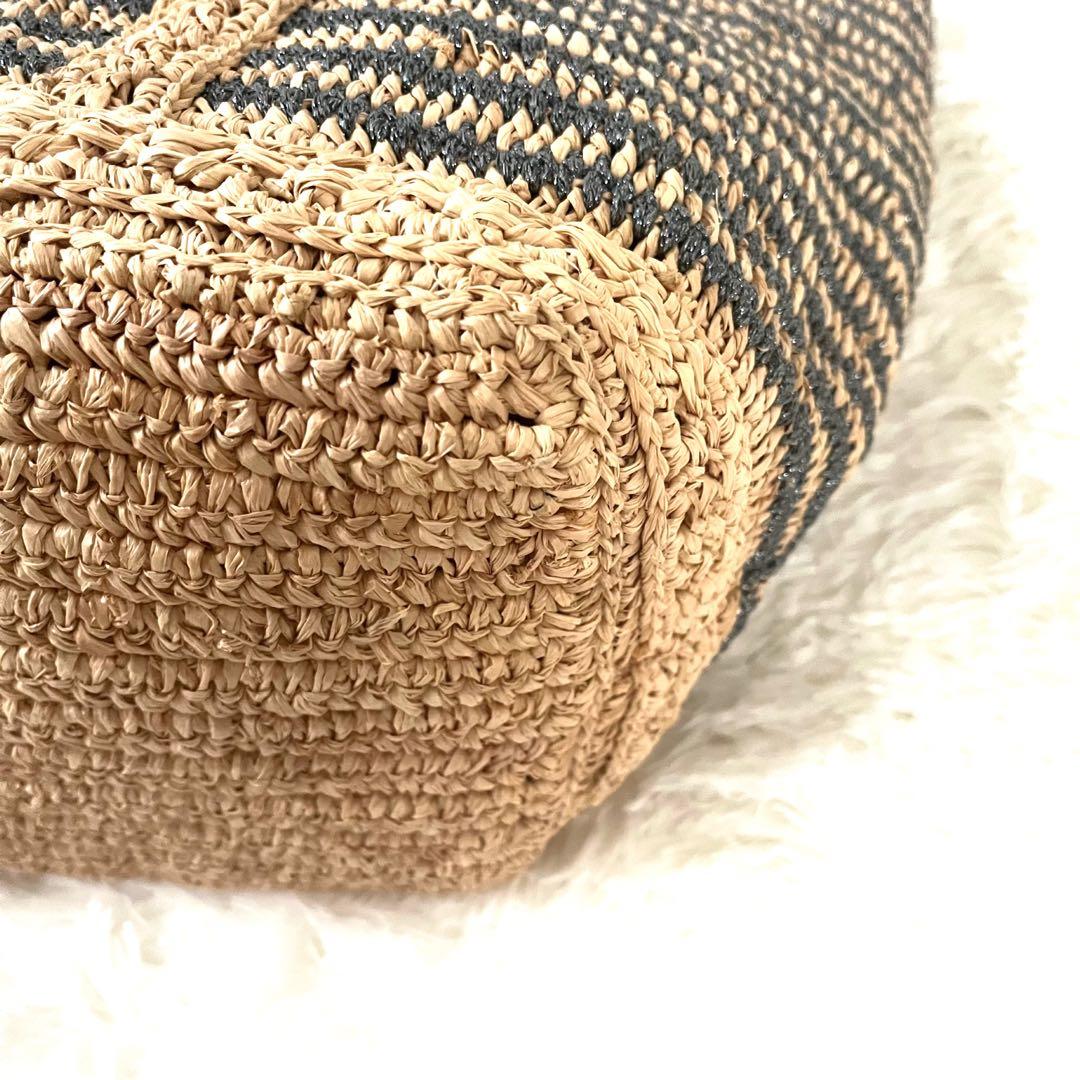 【美品】ヴァネッサブリューノ☆かごバッグ　ラフィア　大容量　ボーダー　天然素材