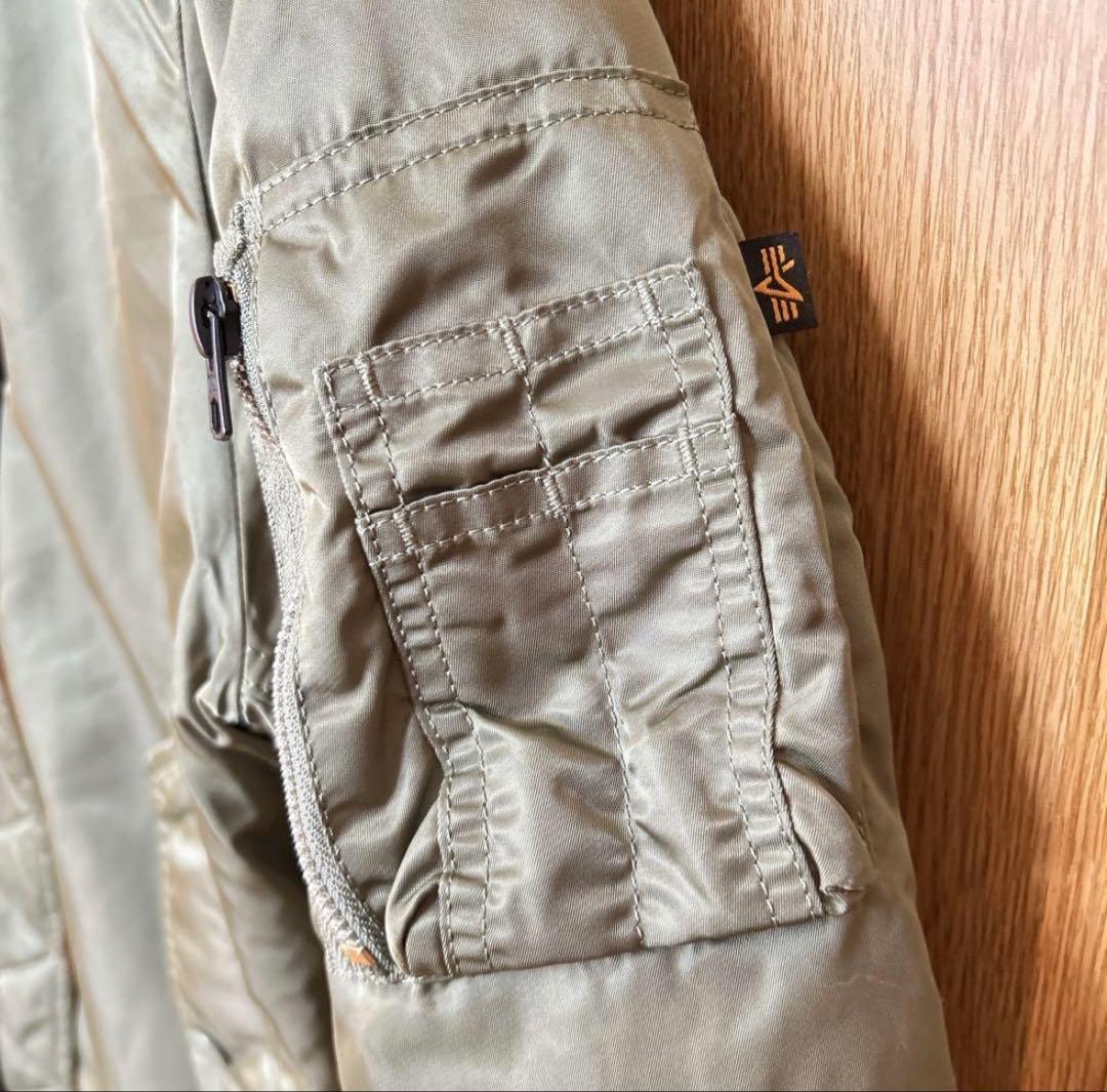 ALPHA INDUSTRIES MA-1フライトジャケット M