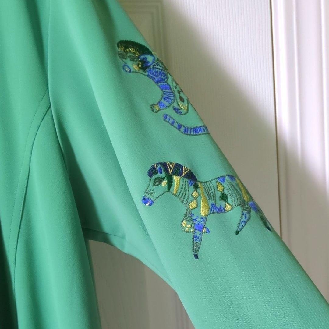 ◎未使用　TOKUKO 1er VOL　チュニック　お猿さん　馬さん　刺繍