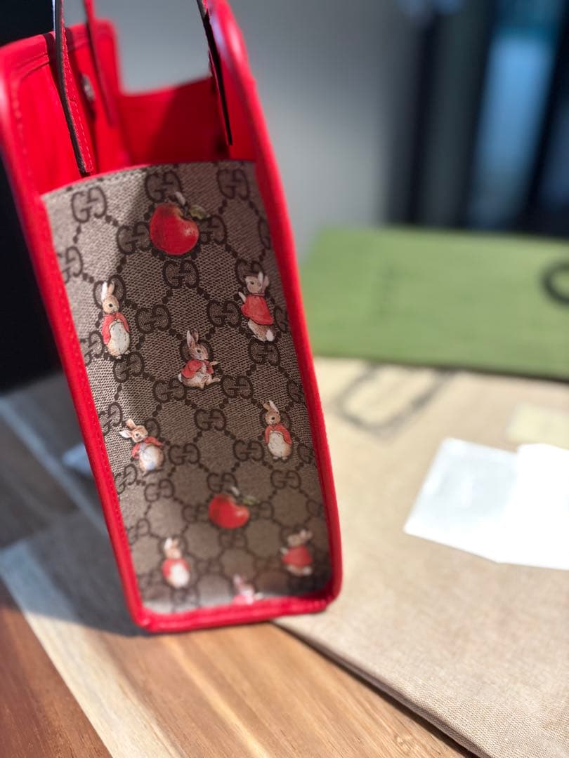 GUCCI ピーターレビット 限定トートバッグ