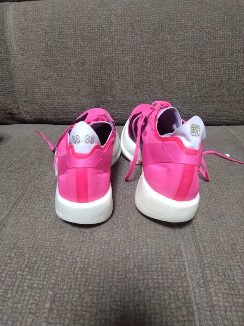 アディゼロ　タクミセン11 26センチ