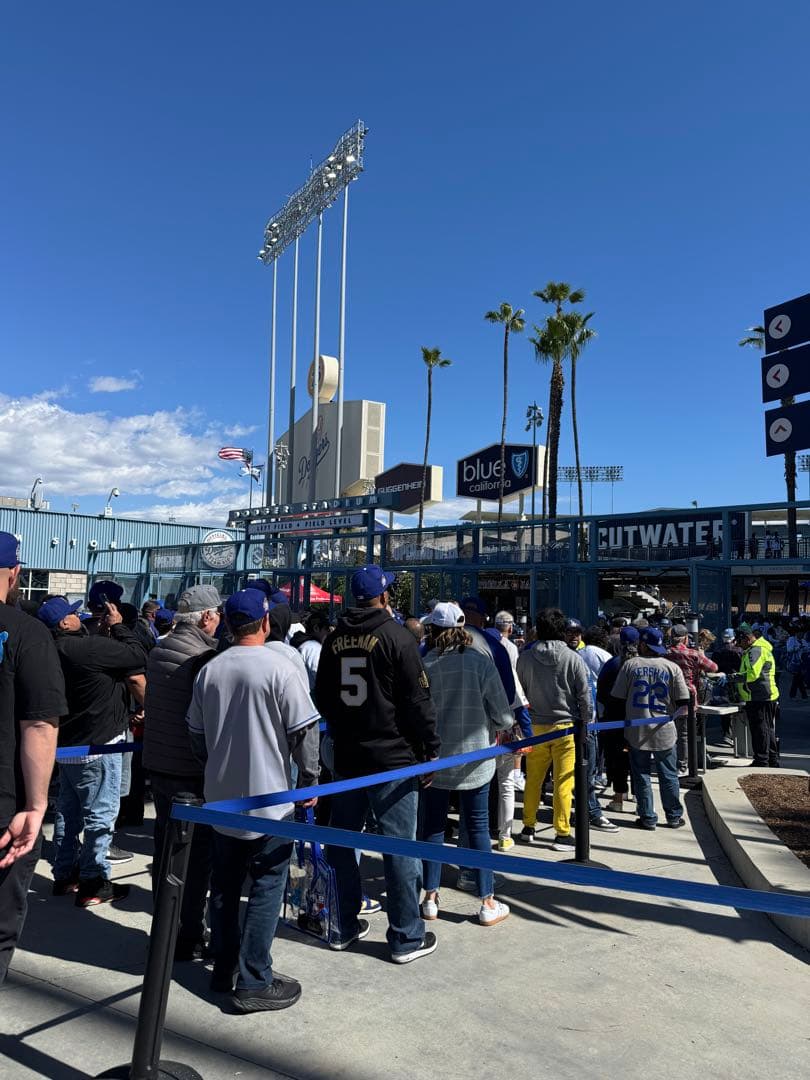 4/2 来場者限定　ドジャース　大谷翔平　ボブルヘッド　MVP記念　3