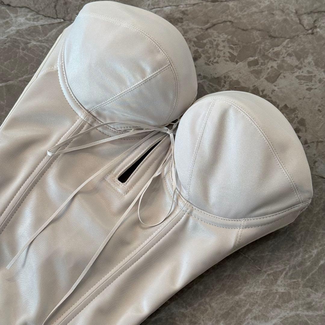 【専用】BRIDAL BEAUTE ブライダルインナー E65バックレスビスチェ