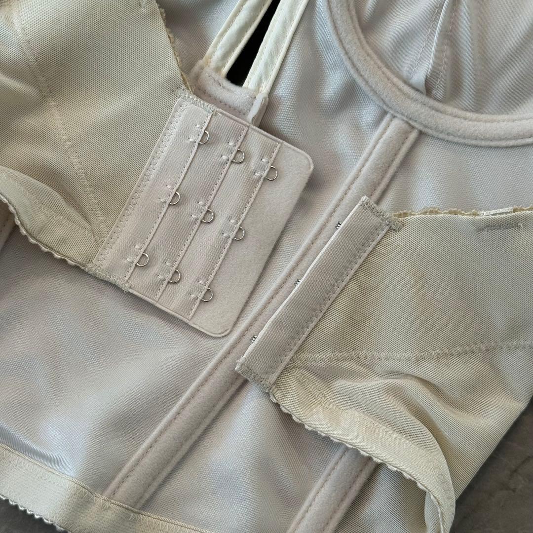 【専用】BRIDAL BEAUTE ブライダルインナー E65バックレスビスチェ