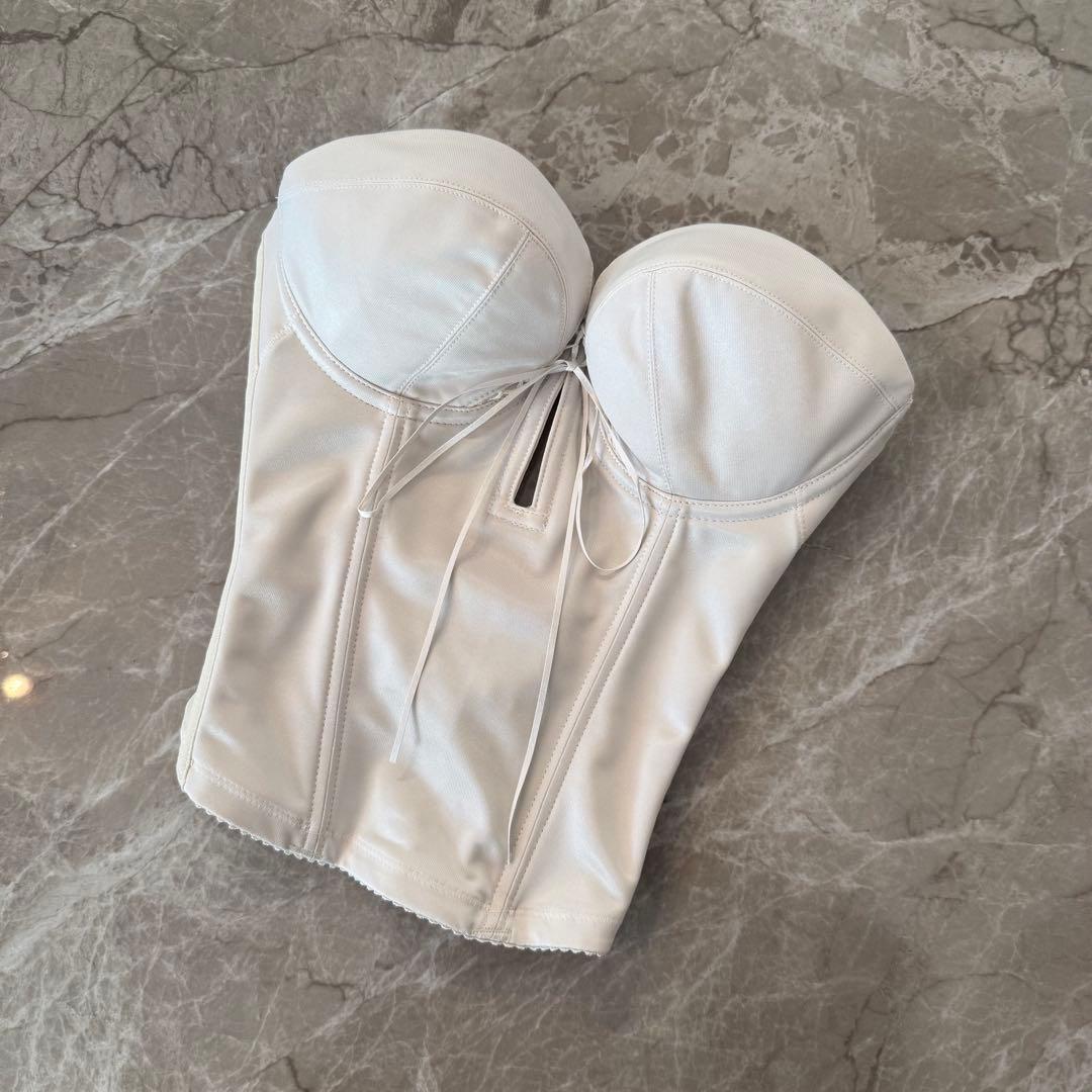 【専用】BRIDAL BEAUTE ブライダルインナー E65バックレスビスチェ