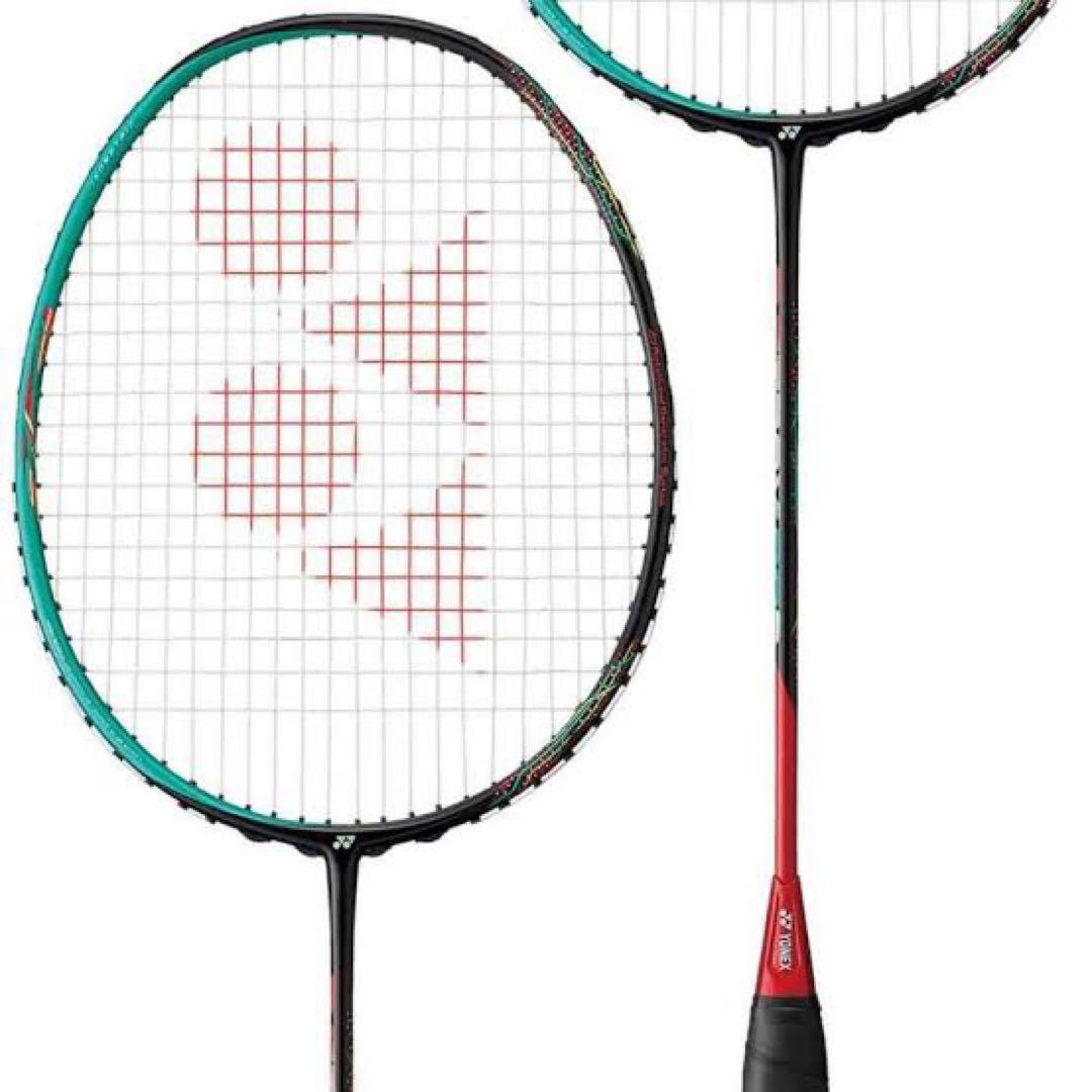 Yonex バドミントンラケット 青/赤