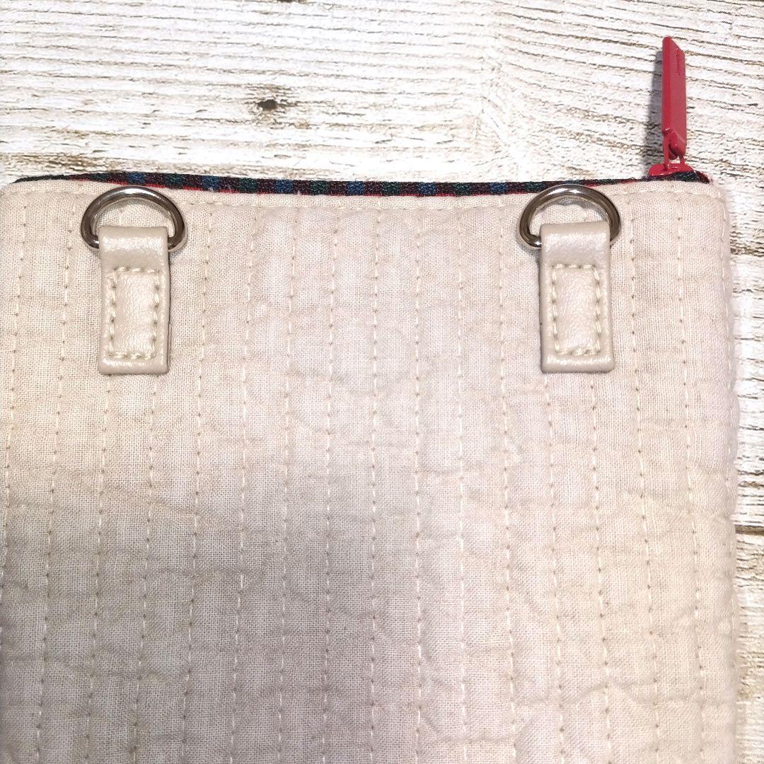 美品　ファミリア　ピオヌンナル　スマホショルダー　スマホポシェット　ショルダー