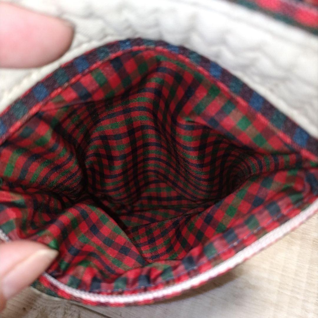 美品　ファミリア　ピオヌンナル　スマホショルダー　スマホポシェット　ショルダー