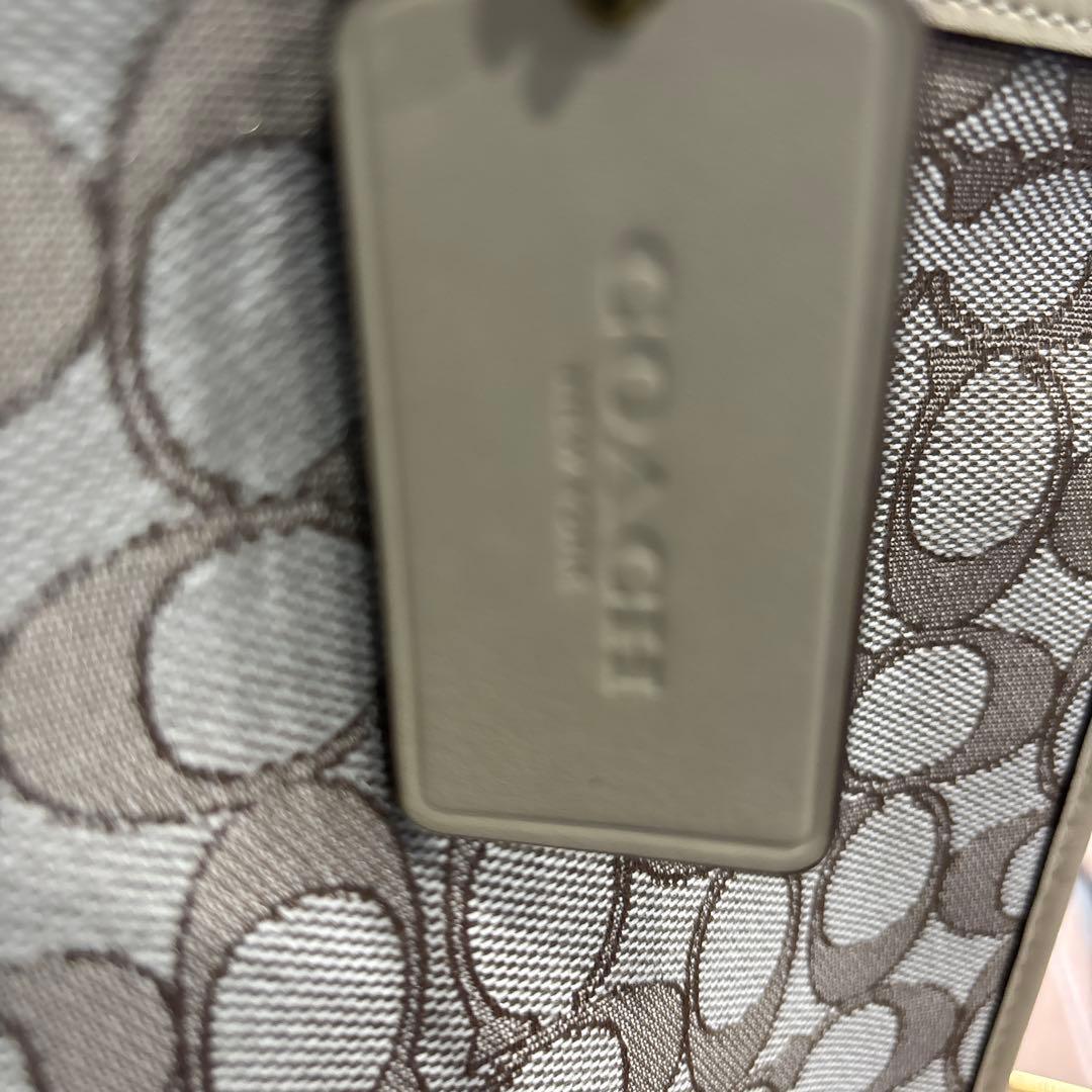 COACH ベージュ トートバッグ