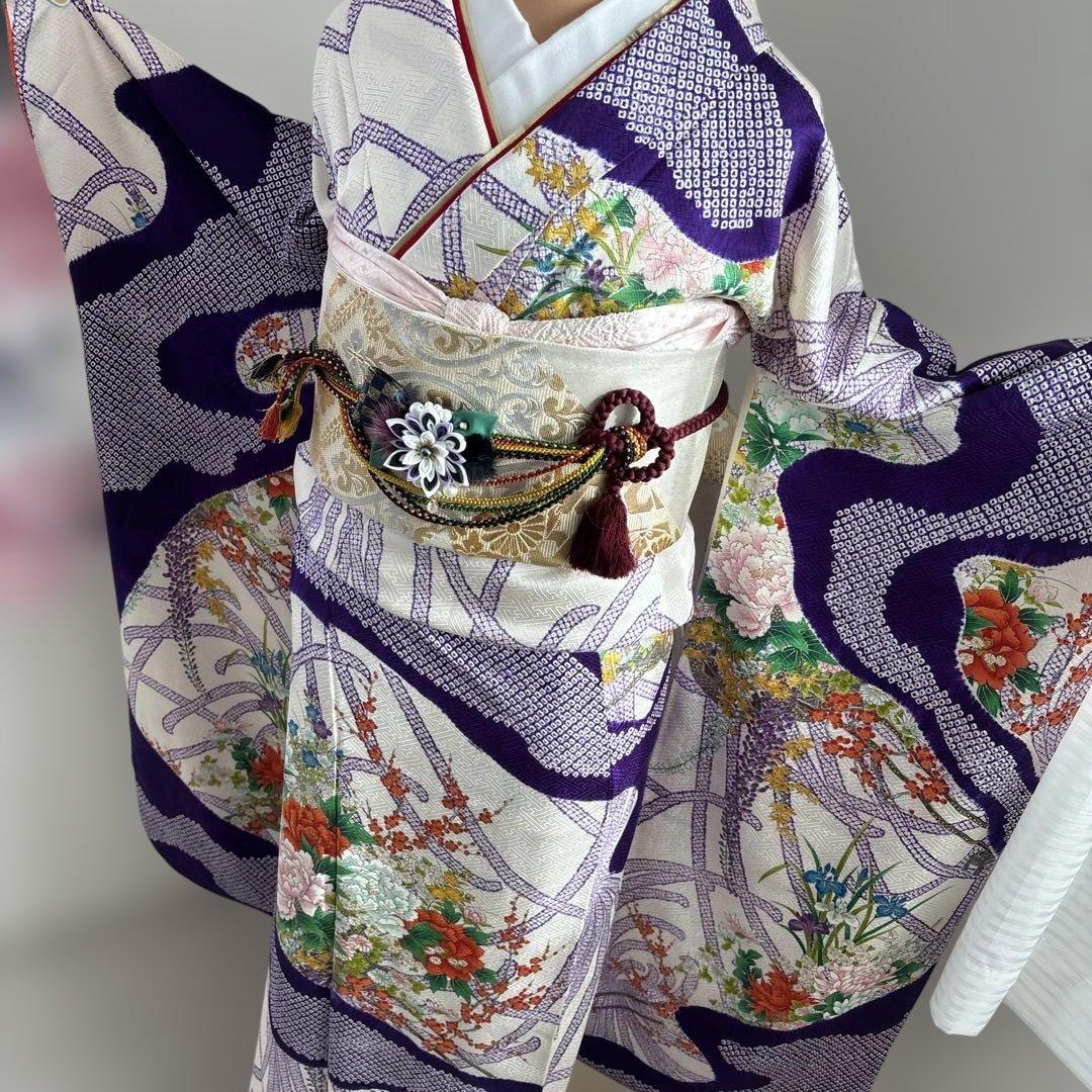 未使用に近い　正絹振袖フルセット　総絞り　紫と白の花柄　成人式に
