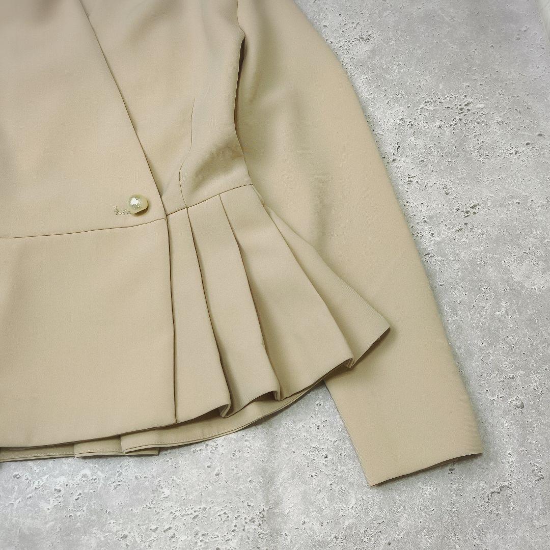 JENNE カシュクールペプラムジャケット　ベージュ