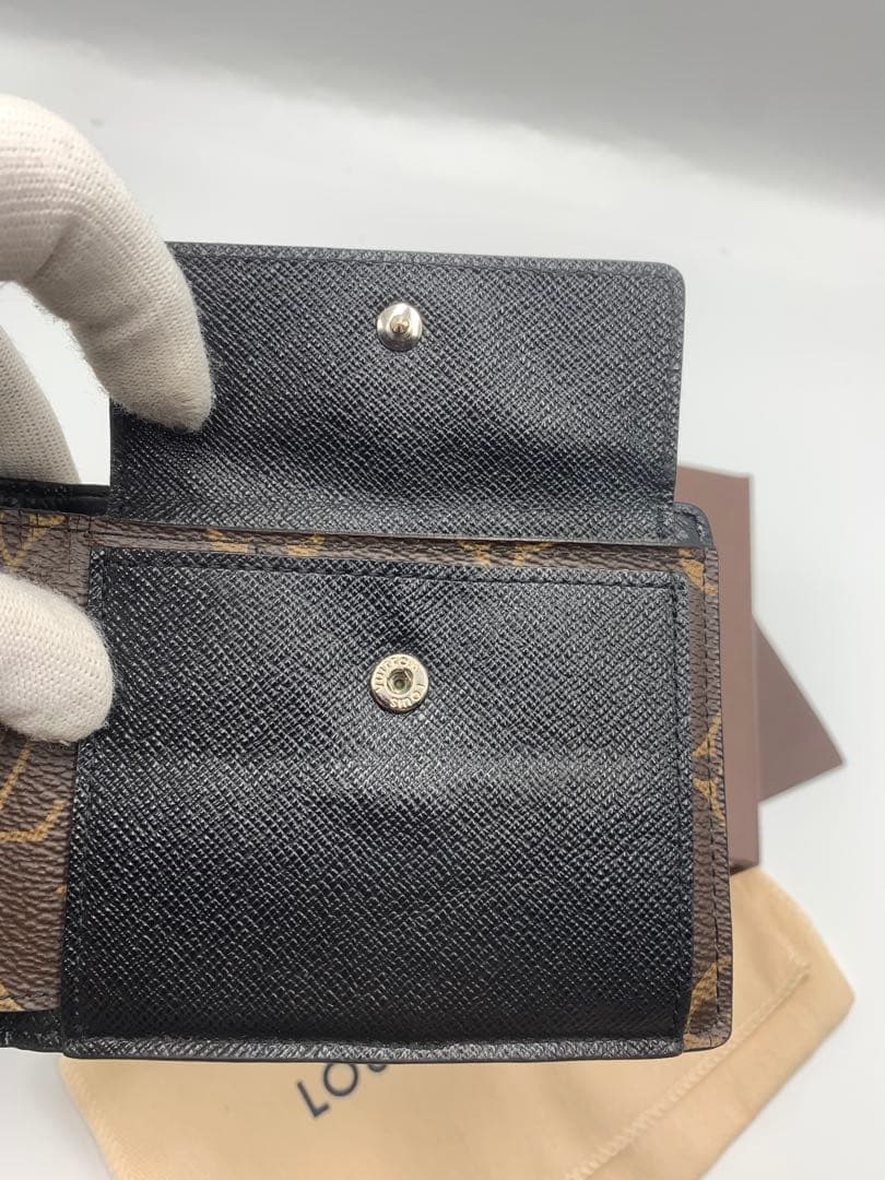 LOUIS VUITTON ポルト・フォイユ モノグラム　折り財布　❤︎