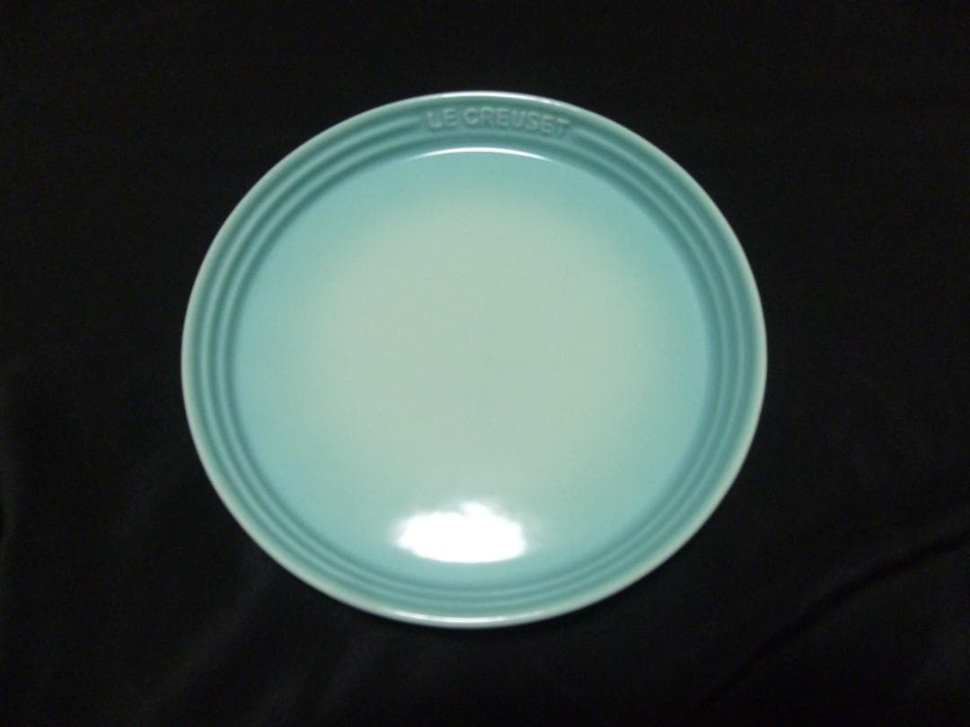 ルクルーゼネオラウンドプレートレインボー５枚セット