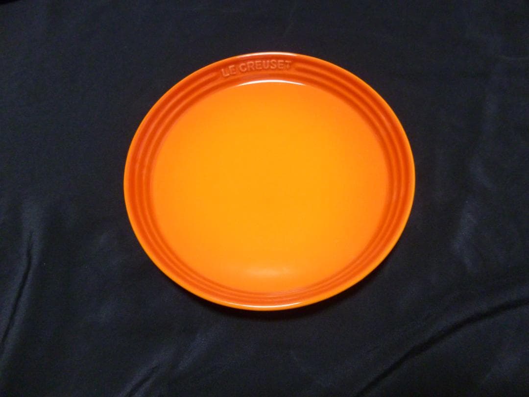 ルクルーゼネオラウンドプレートレインボー５枚セット