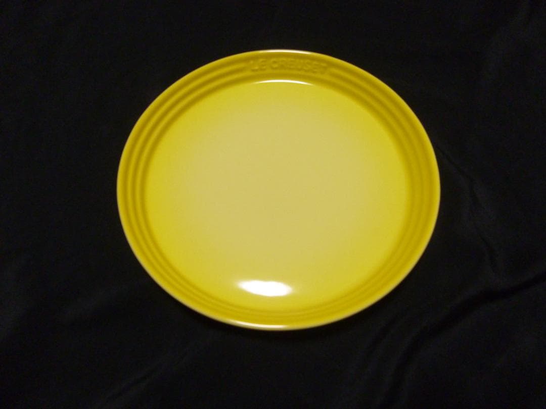 ルクルーゼネオラウンドプレートレインボー５枚セット