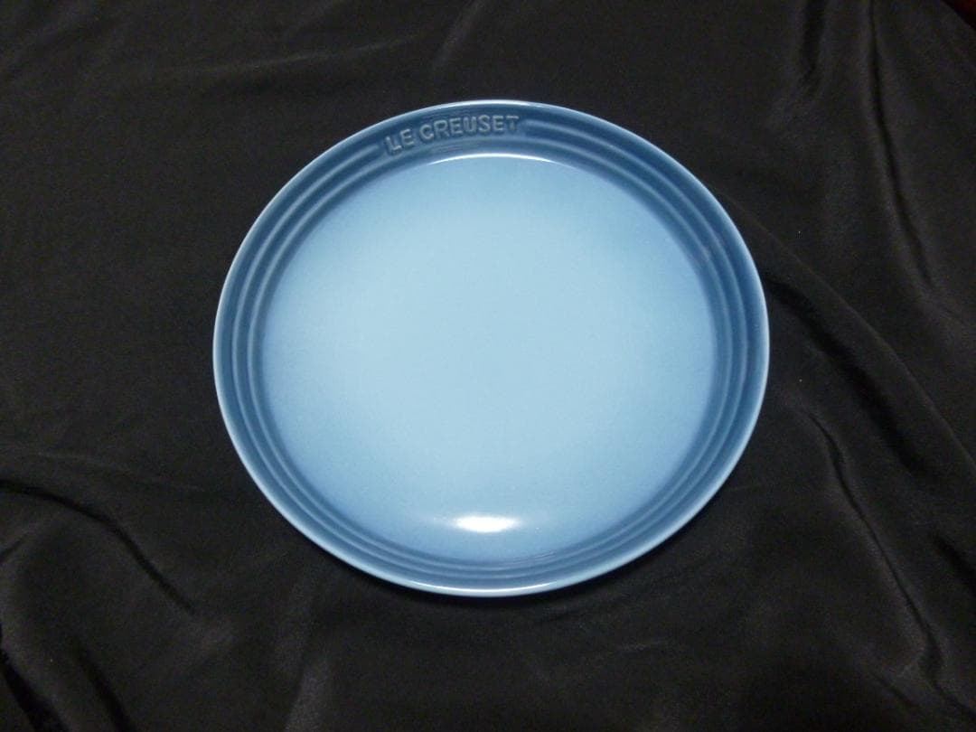 ルクルーゼネオラウンドプレートレインボー５枚セット