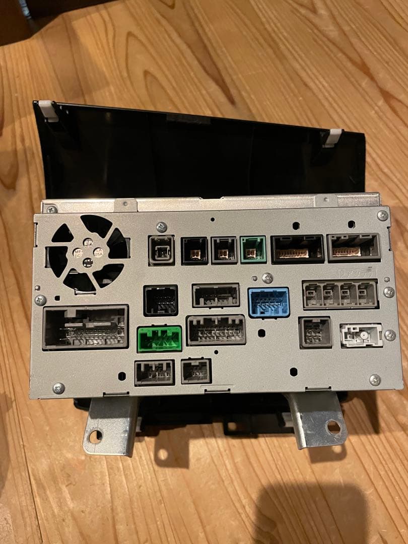 Gathersインターナビ VXM-197VFEi 8インチ　2021年地図