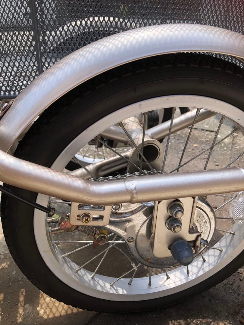 電動アシスト三輪自転車 シルバー/ブラック 説明文をよくお読みくださいませ