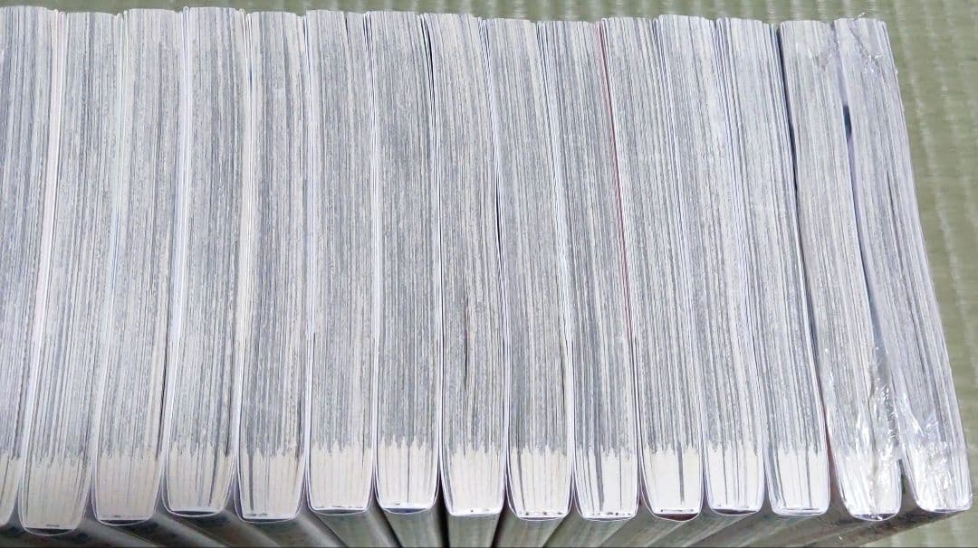 2.5次元の誘惑 初版発行刊 帯付き 1巻〜24巻 24冊セット