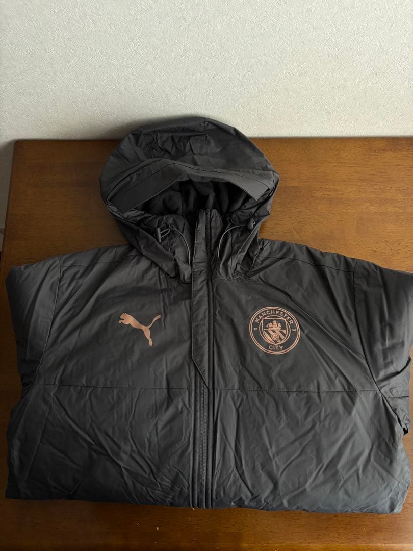 マンチェスターシティ　ダウンジャケット