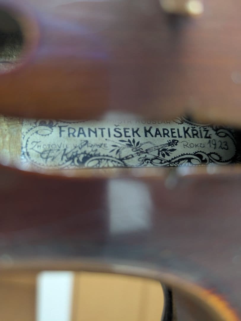 チェコ製1923 バイオリン (4/4,ケース,弓,肩当付き) old オールド