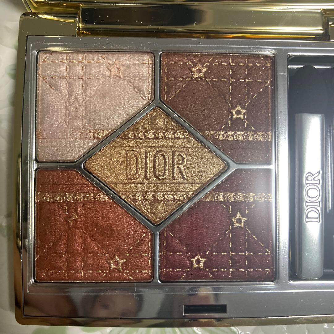 Dior アイシャドウパレット 636ファイアリーサーカス