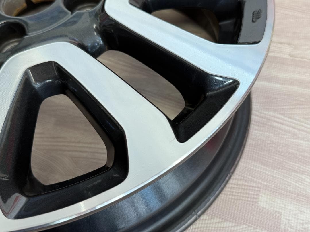 スズキ純正ハスラー　アルミホイール　単品　一本　43210-65P70-QC8