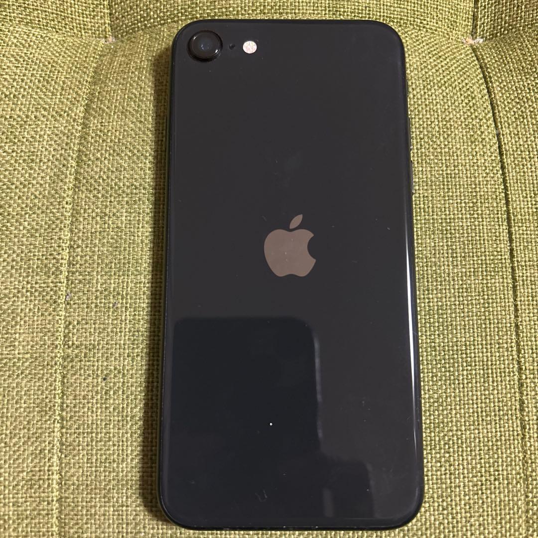 iPhone se 第2世代　本体 ブラック