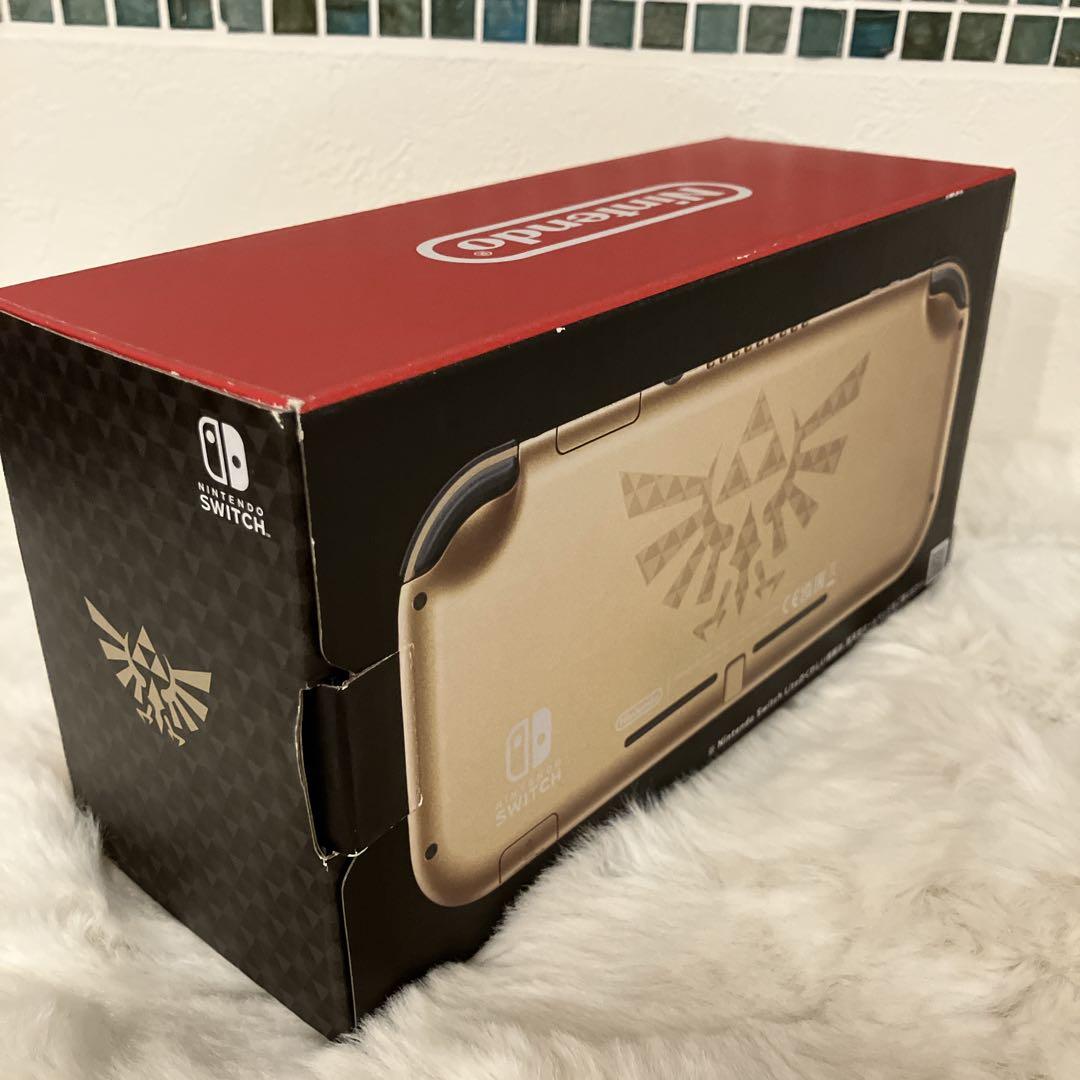 Nintendo Switch Lite ハイラルver. ケース付