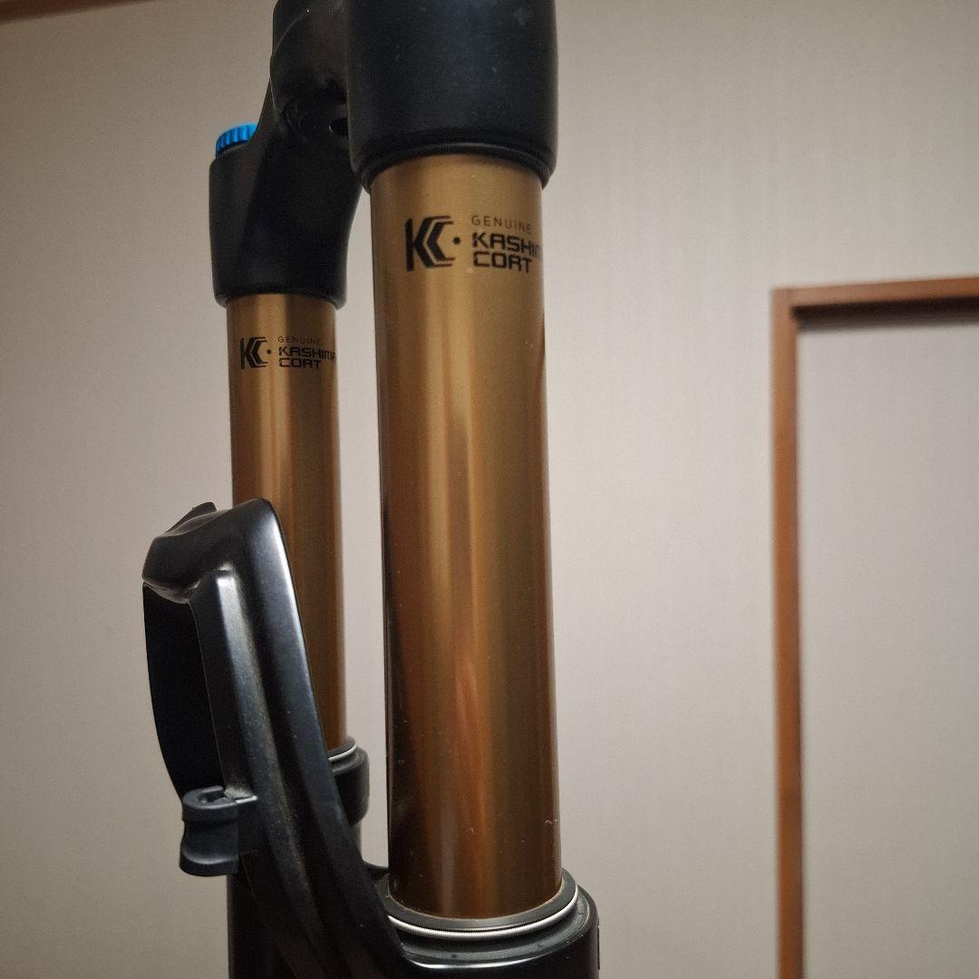 FOXフロントサスペンションフォーク