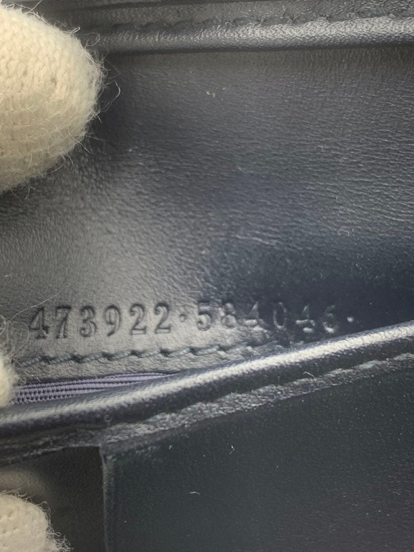 美品　グッチ　シマレザー　ドリアン　二つ折り財布　ブラック　金具　メンズ　GG