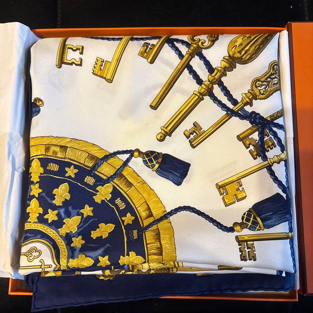 HERMES 未使用 カレ90 スカーフ シルク ネイビー エルメス