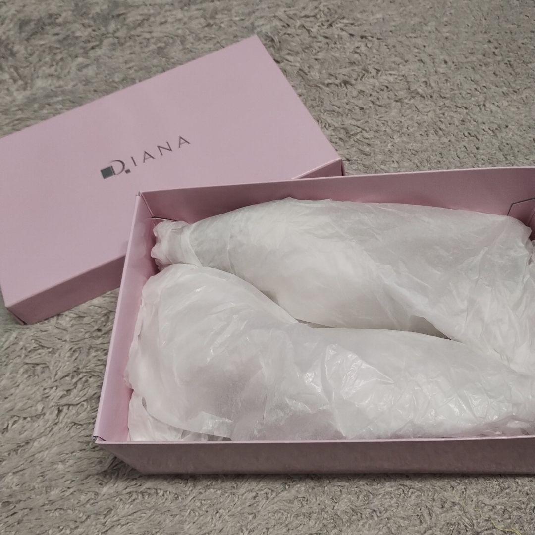 Diana シルバー　ウェディングシューズ　花嫁　新婦　結婚式　挙式　披露宴