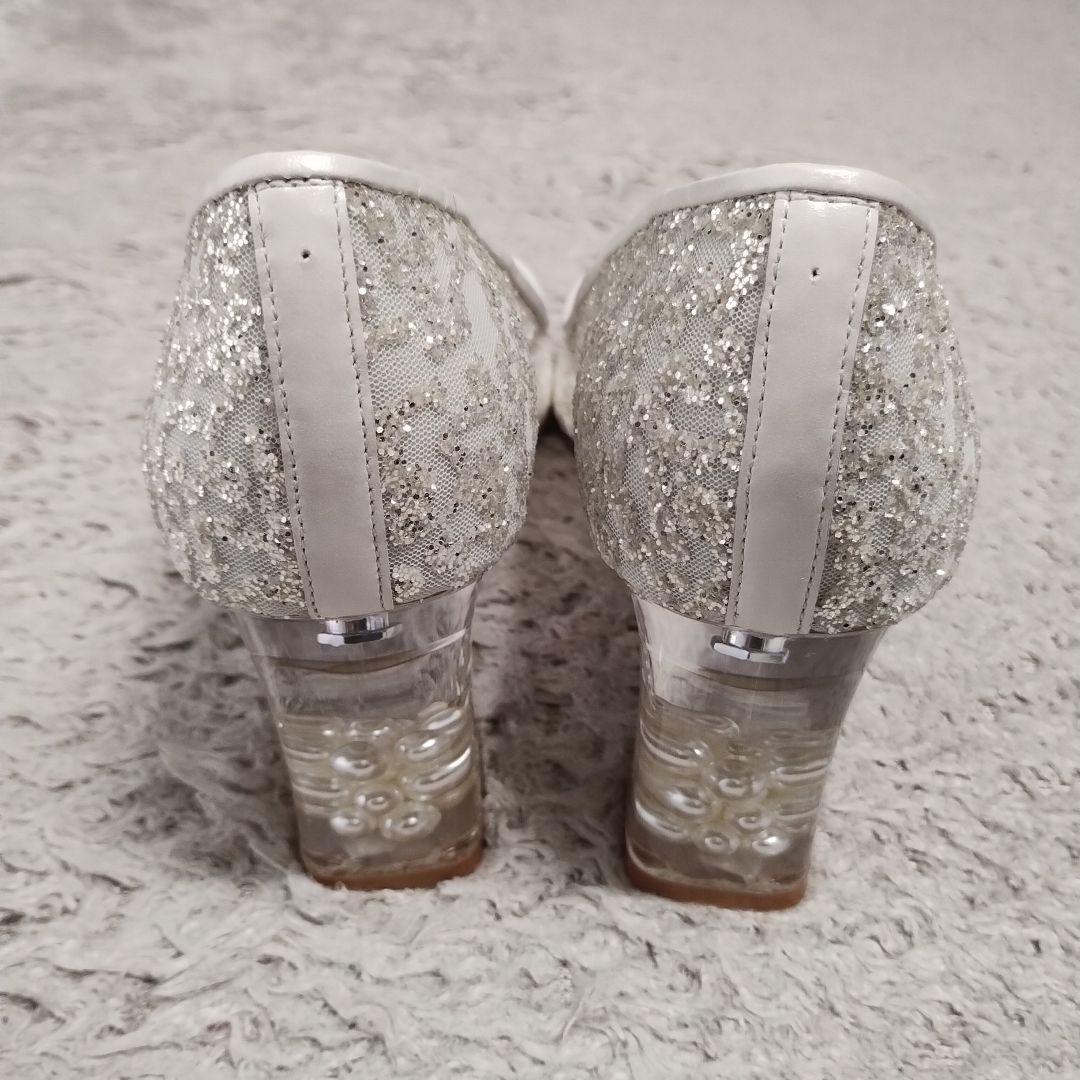 Diana シルバー　ウェディングシューズ　花嫁　新婦　結婚式　挙式　披露宴