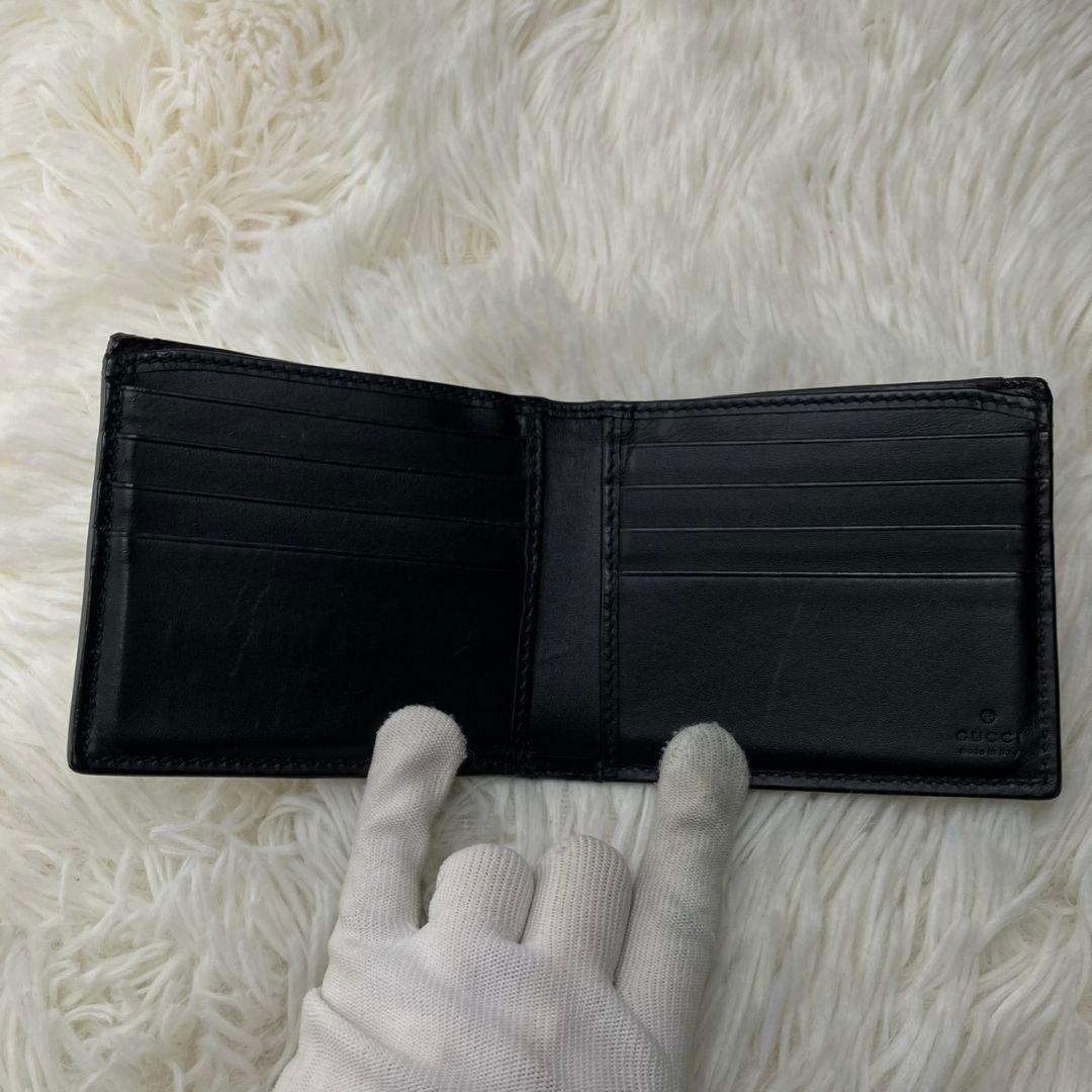 極美品 GUCCI 財布 二つ折り　ブラック　GGスプリーム　スネーク　黒