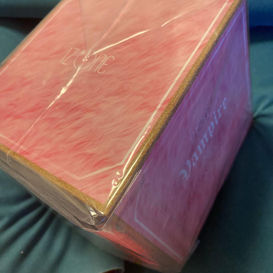 IZ*ONE 日本3rdシングル「Vampire」WIZ*ONE盤CDBOX