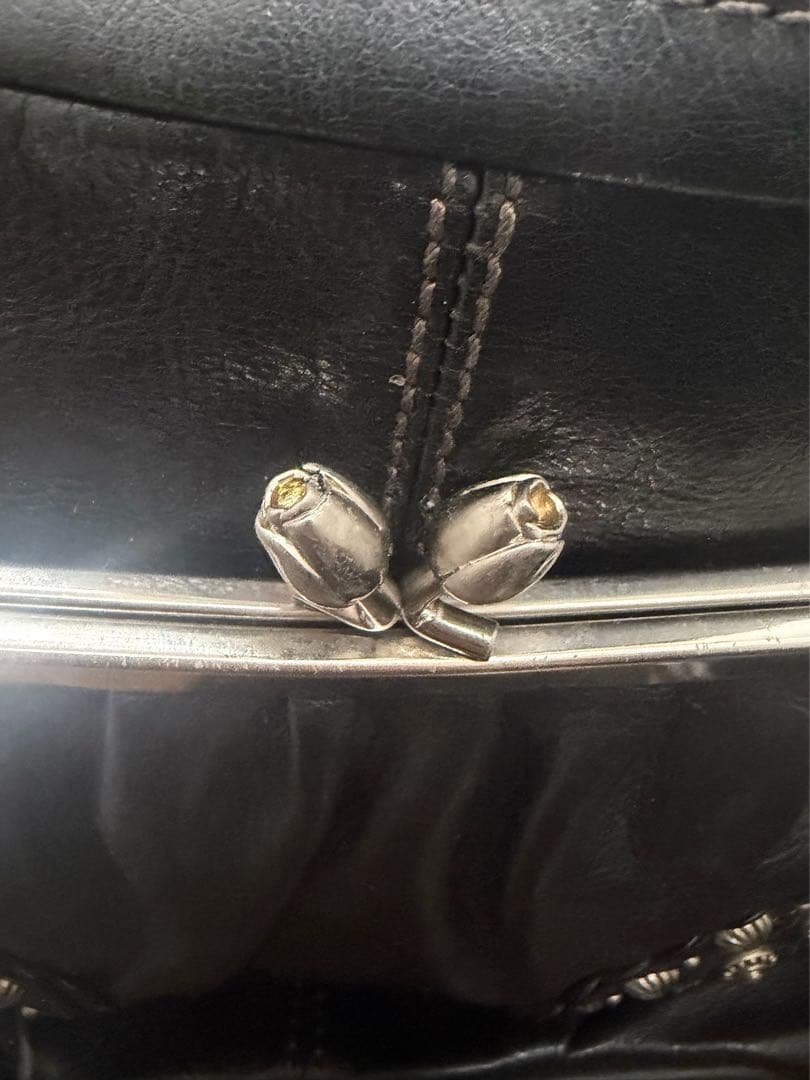 本革 美品 ANNA SUI アナスイ がま口 花柄 スタッズ ショルダーバッグ